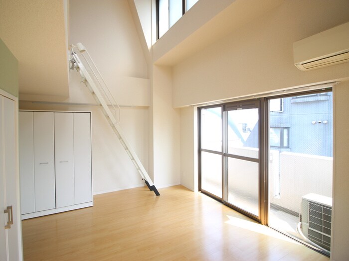 物件内観写真14　(居室)