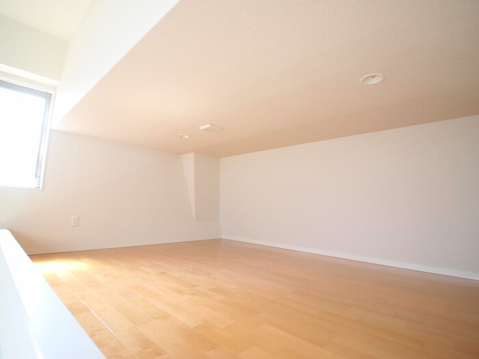 物件内観写真15　(ロフト)