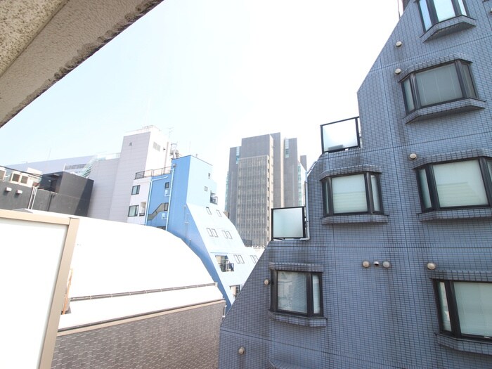 物件内観写真19　(室内からの展望)