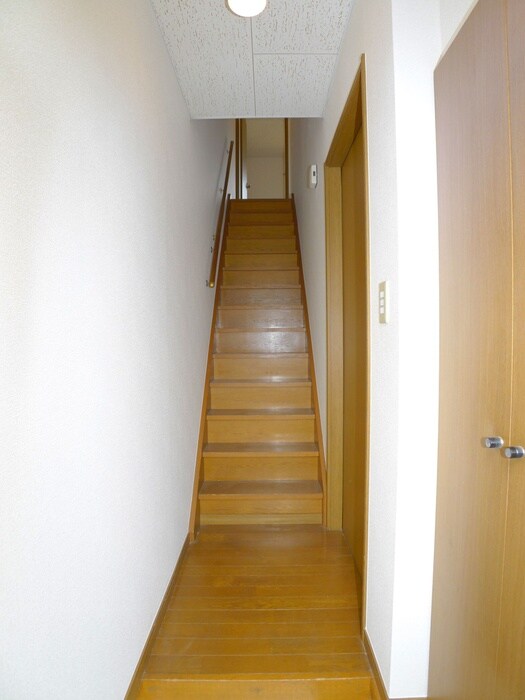 物件内観写真16　(廊下)