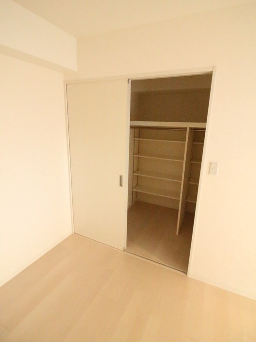物件内観写真8　(収納)