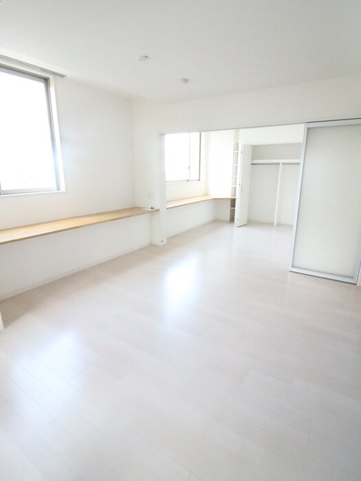 物件内観写真11　(居室)