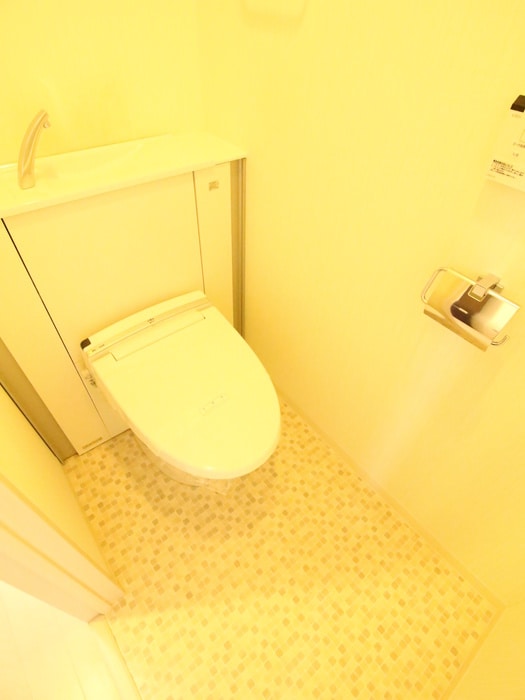 物件内観写真14　(トイレ)