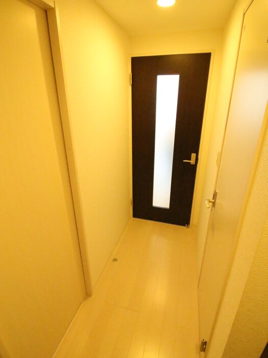 物件内観写真15　(廊下)
