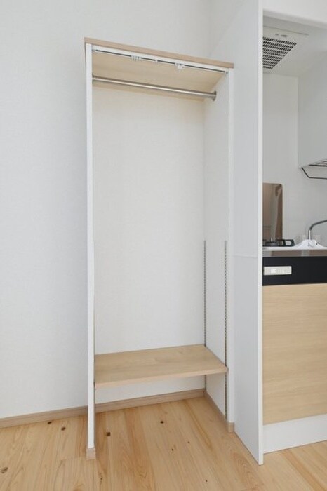 物件内観写真13　(収納)