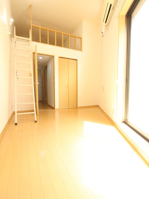 物件内観写真8　(居室)