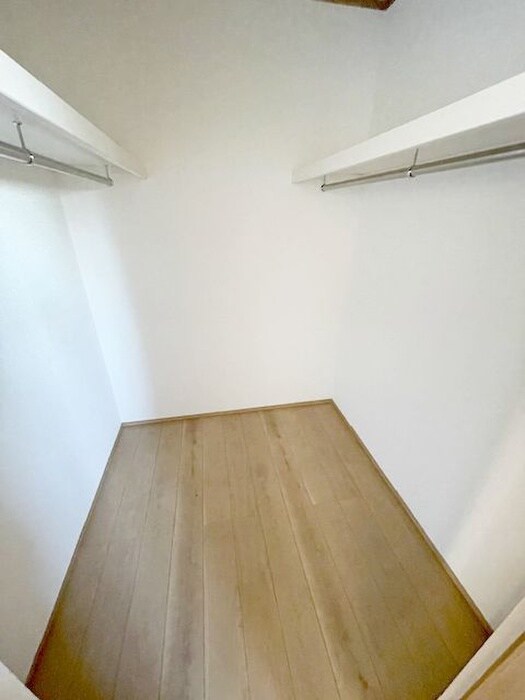 物件内観写真11　(収納)