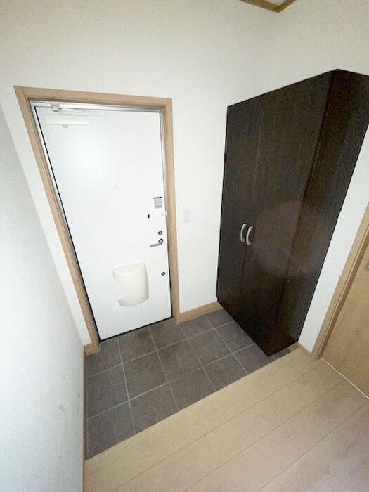 物件内観写真22　(玄関)