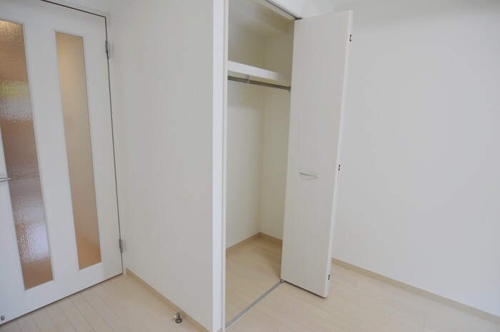 物件内観写真6　(収納)