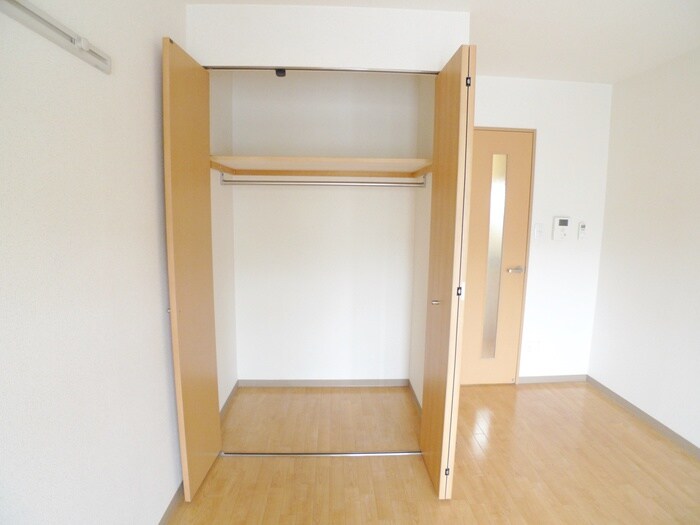 物件内観写真13　(収納)