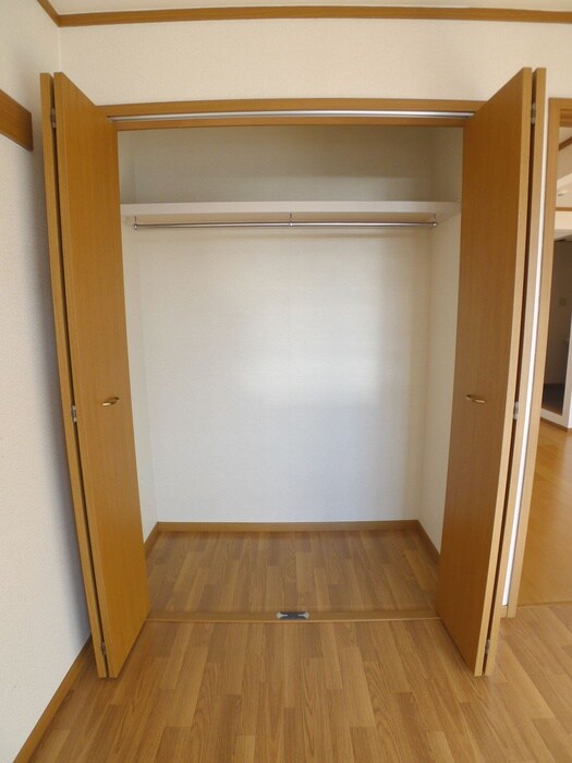 物件内観写真11　(収納)