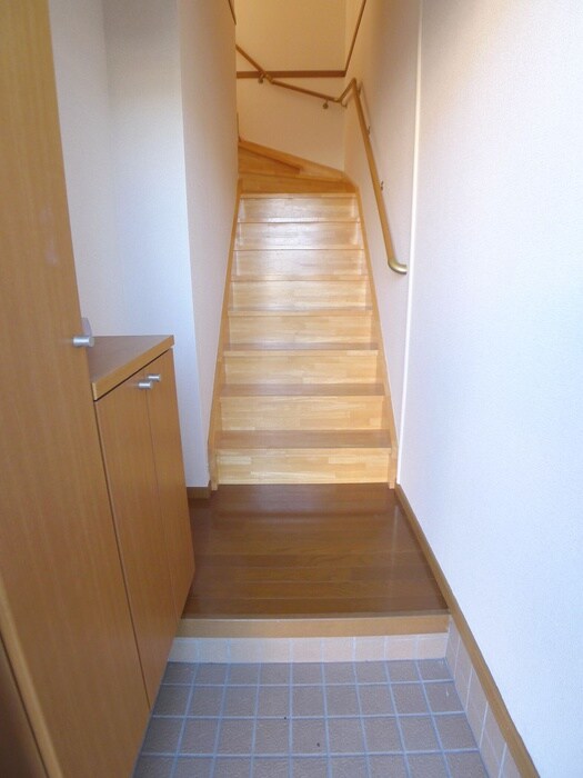 物件内観写真19　(玄関)