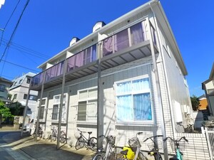 ハイツリーアパートメント外観写真