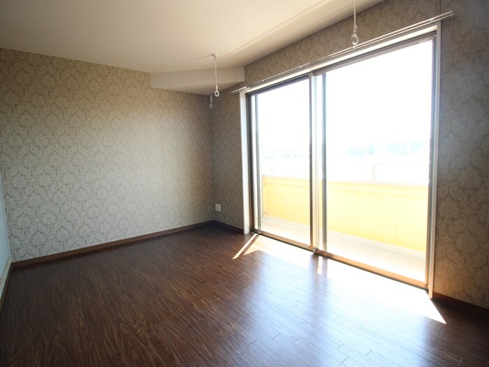 物件内観写真9　(居室)