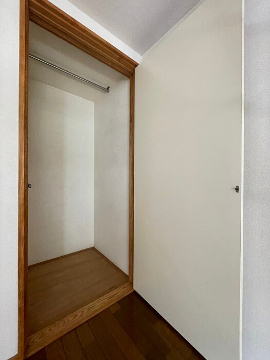 物件内観写真12　(収納)