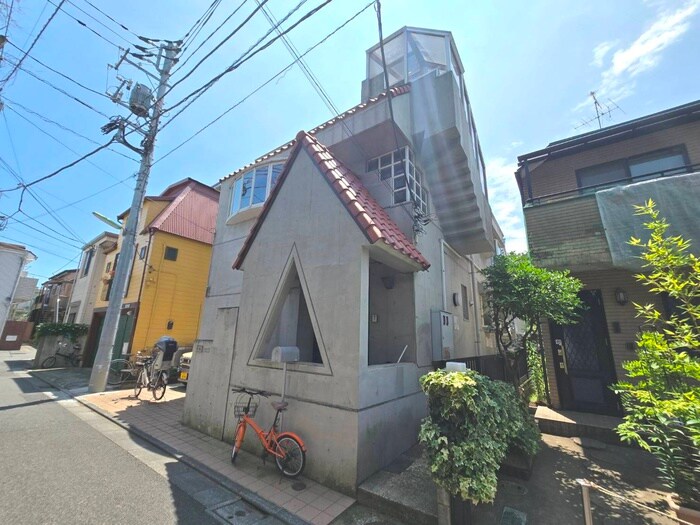 物件外観写真1　(駐車場)