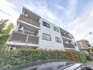 成城３番館外観写真