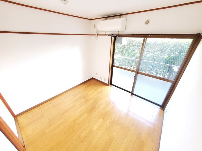 物件内観写真6　(居室)