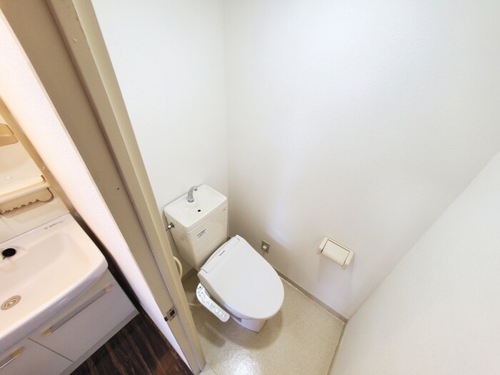 物件内観写真11　(トイレ)