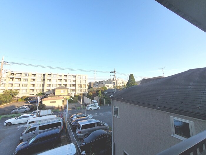 物件内観写真14　(室内からの展望)