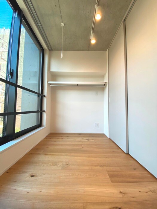 物件内観写真9　(居室)