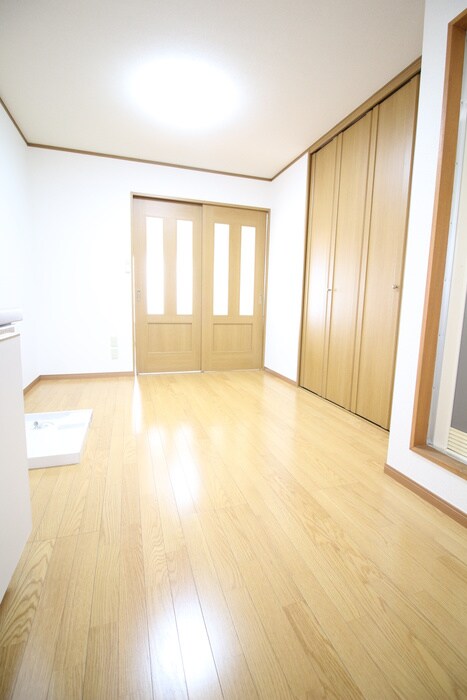 物件内観写真11　(廊下)