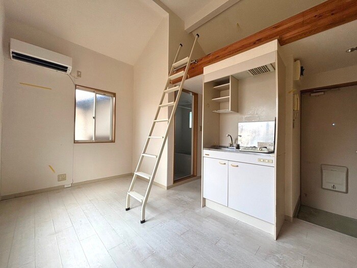 物件内観写真4　(居室)