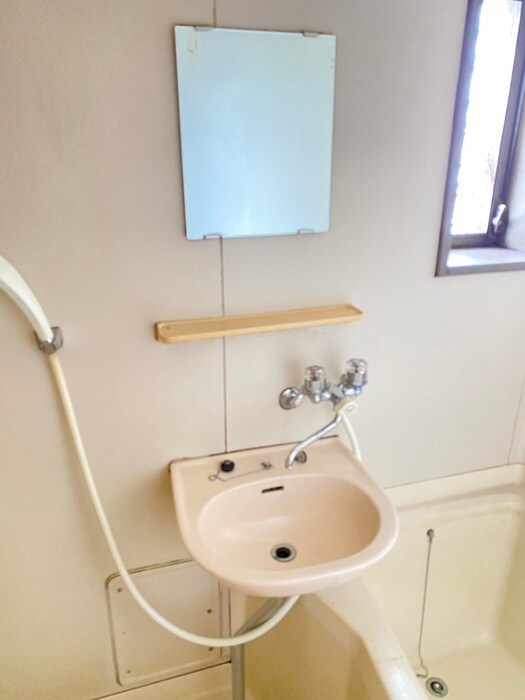 物件内観写真9　(洗面)