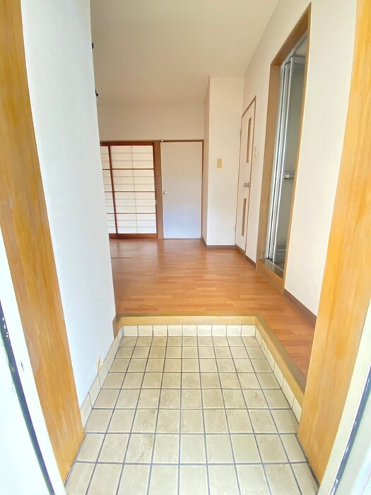 物件内観写真19　(玄関)