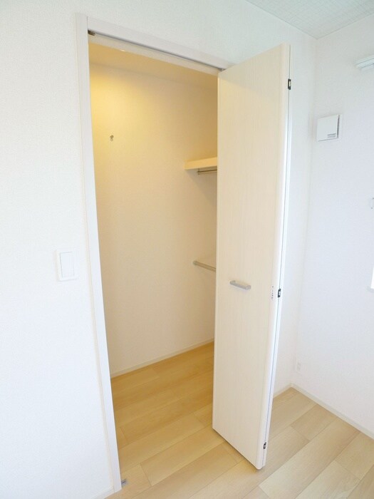 物件内観写真14　(収納)