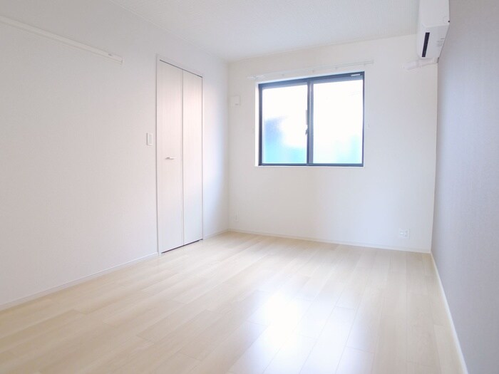 物件内観写真18　(居室)