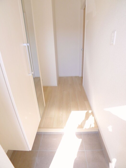 物件内観写真20　(玄関)