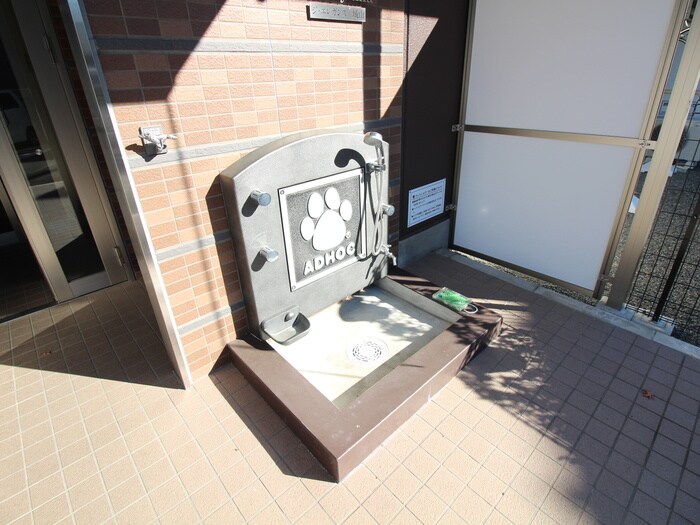 物件外観写真4　(建物設備)