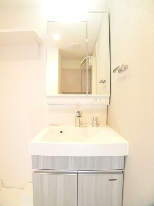 物件内観写真12　(洗面)