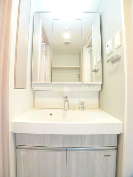 物件内観写真12　(洗面)