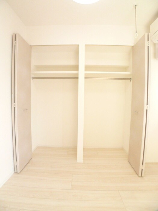 物件内観写真13　(収納)