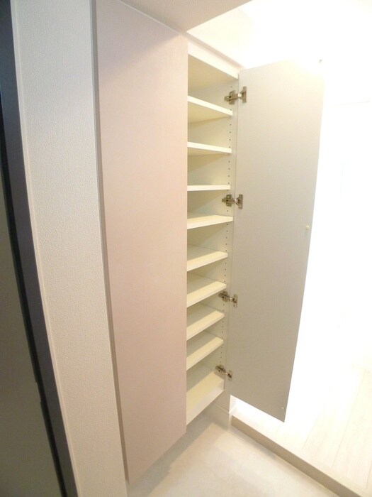 物件内観写真15　(靴箱)