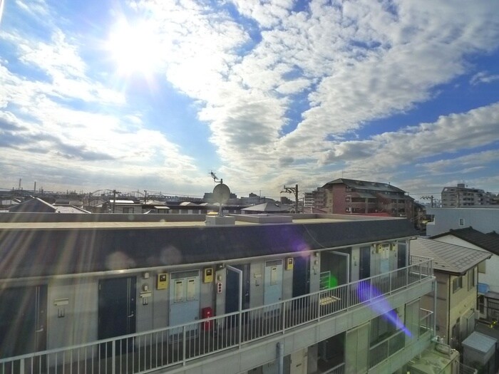 物件内観写真22　(室内からの展望)