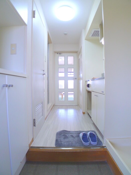 物件内観写真19　(廊下)