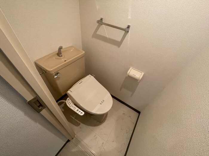 物件内観写真13　(トイレ)