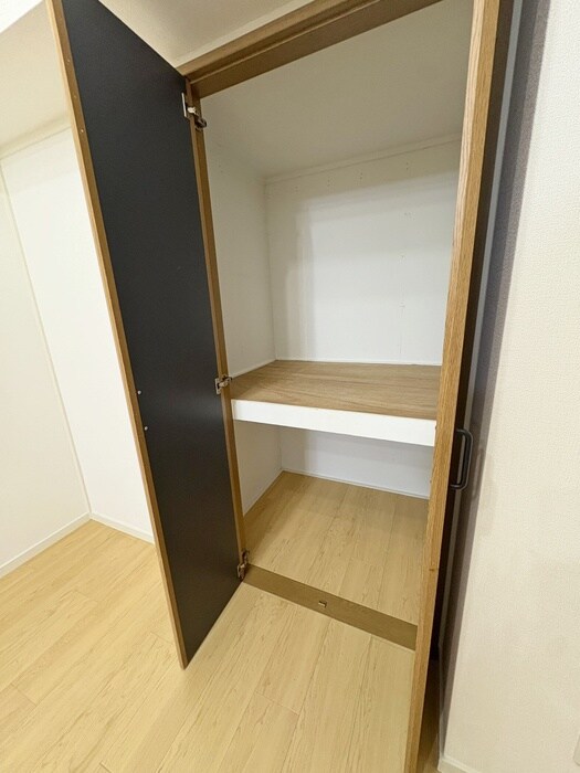 物件内観写真10　(収納)