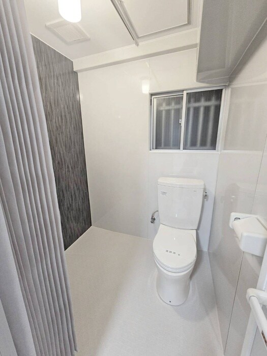 物件内観写真14　(トイレ)