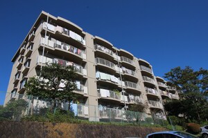秦野南が丘さつき東住宅2217号棟外観写真