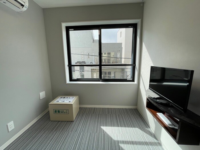 物件内観写真19　(室内からの展望)