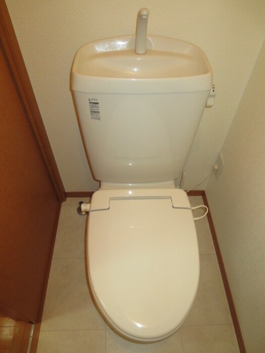 物件内観写真8　(トイレ)