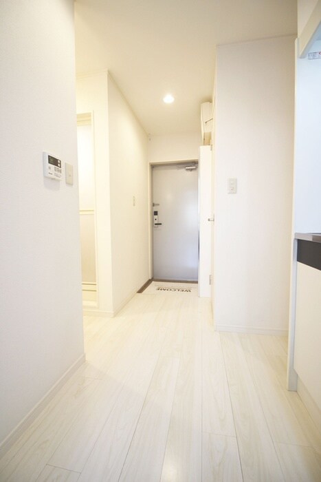 物件内観写真17　(廊下)