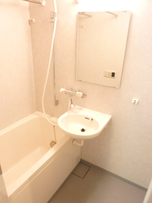 物件内観写真13　(バス／シャワールーム等)