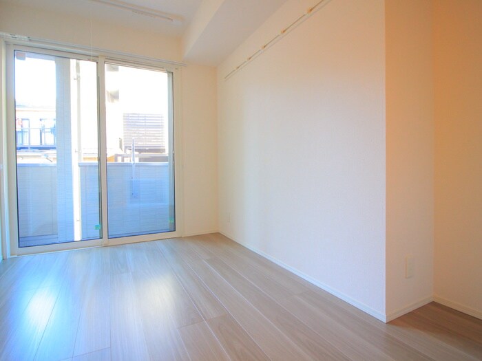 物件内観写真5　(居室)