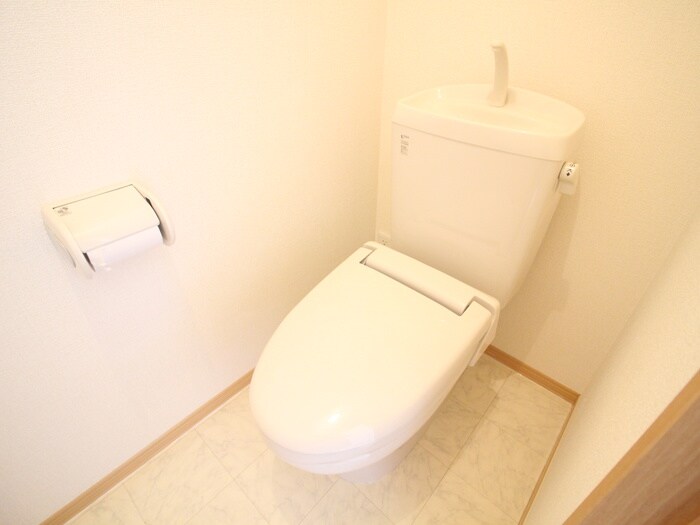 物件内観写真14　(トイレ)