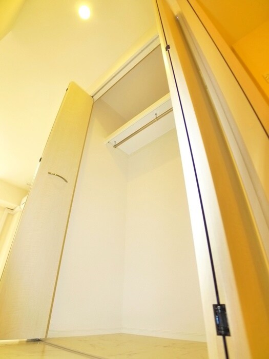 物件内観写真11　(収納)